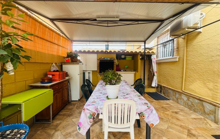 Sale - Half Vrijstaand Huis - Ciudad Quesada