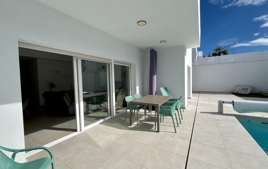 Venta - Villa - Benijofar