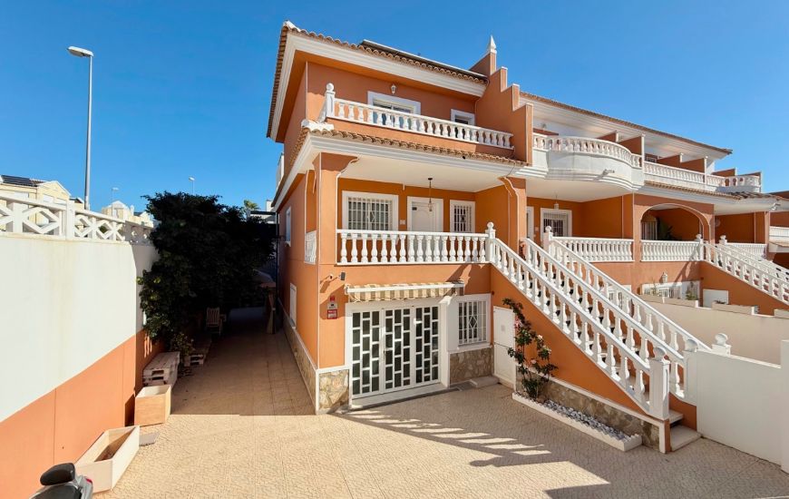 Sale - Half Vrijstaand Huis - Ciudad Quesada