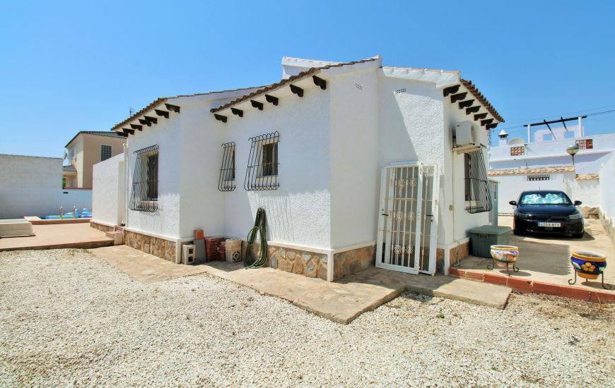 Sale - Villa - Villamartin