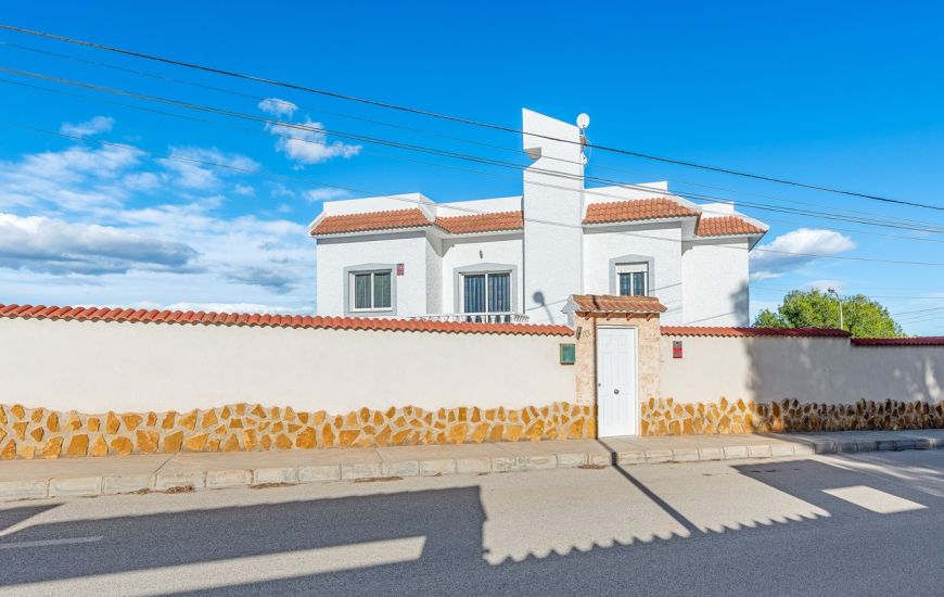 Venta - Villa - San Miguel de Salinas
