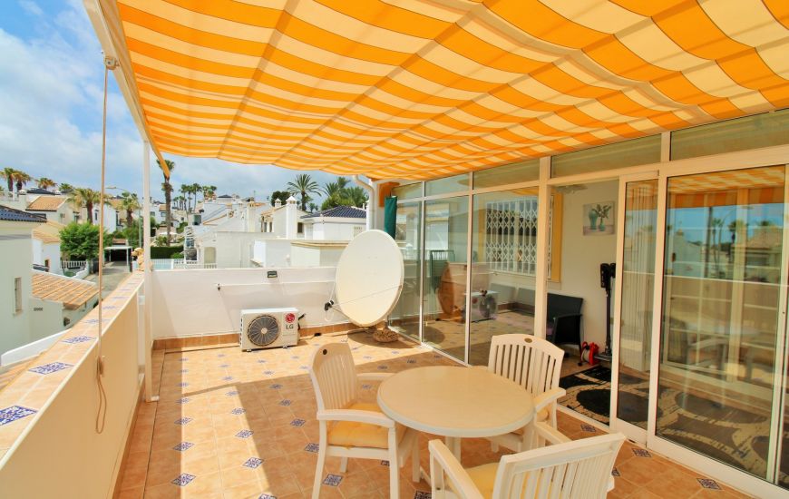 Sale - Villa - Villamartin