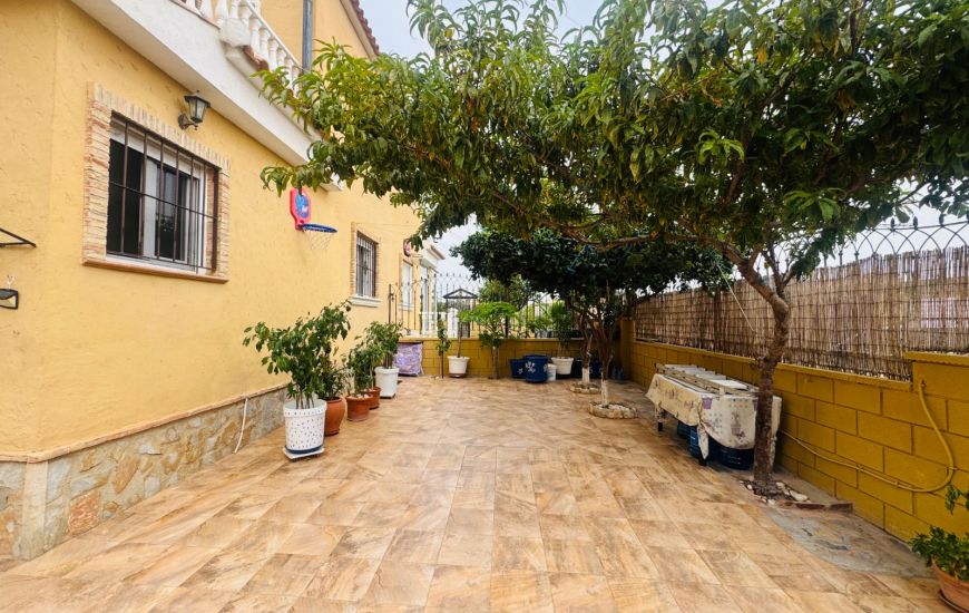 Sale - Half Vrijstaand Huis - Ciudad Quesada