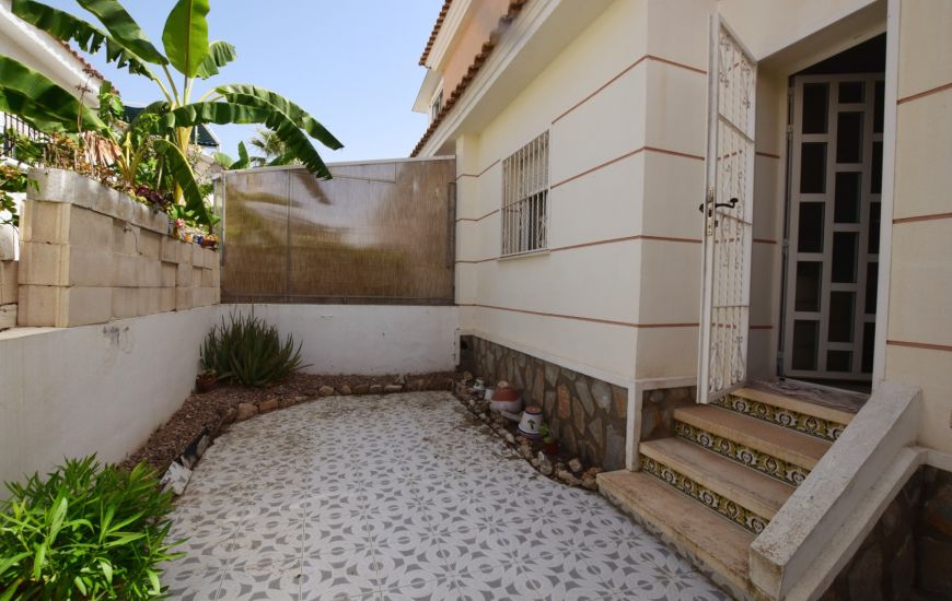 Sale - Half Vrijstaand Huis - Ciudad Quesada