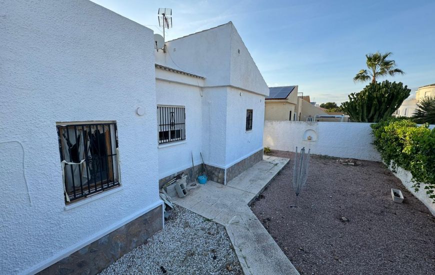 Sale - Villa - Torrevieja - 