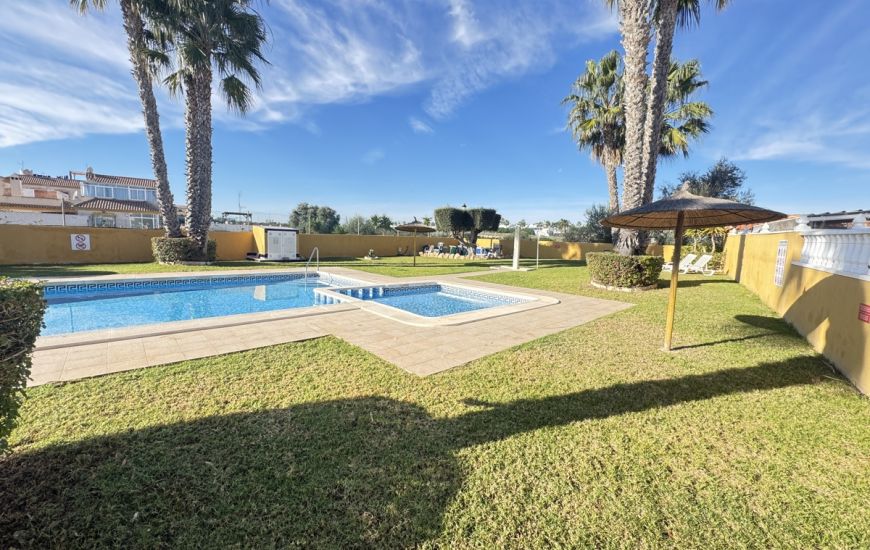 Sale - Rijtjeshuis - Cabo Roig