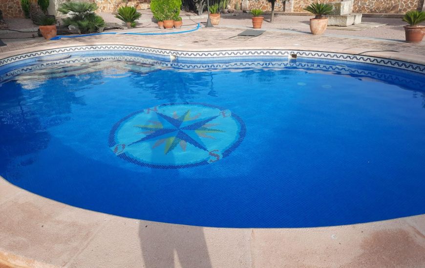 Sale - Villa - Hondón de las Nieves