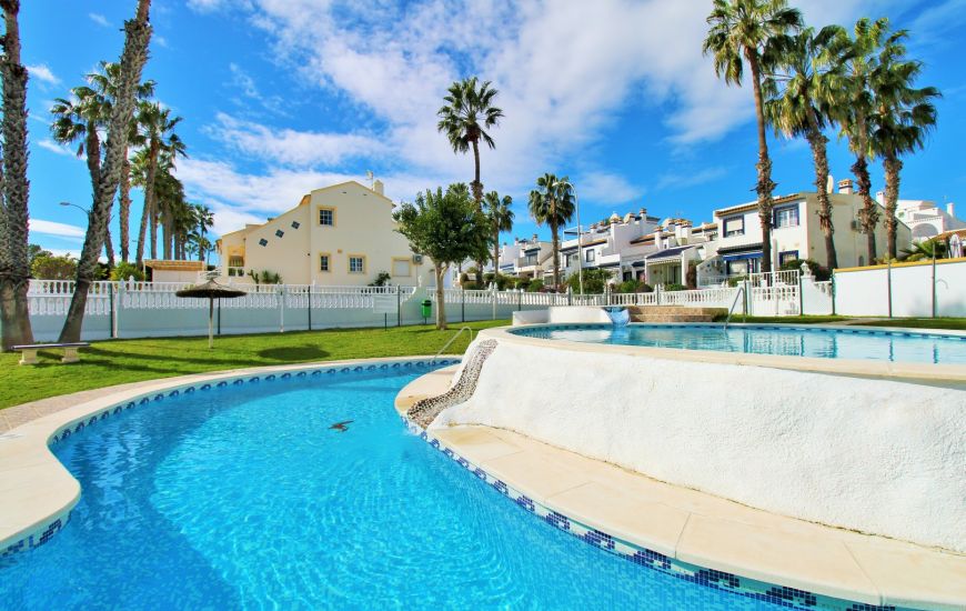 Sale - Townhouse - Villamartin