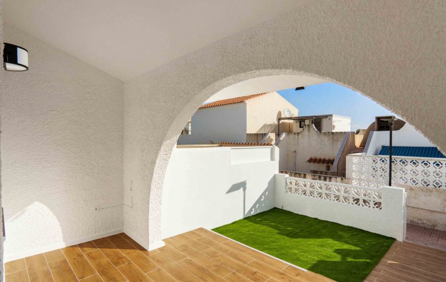 Sale - Bungalow - Orihuela Costa