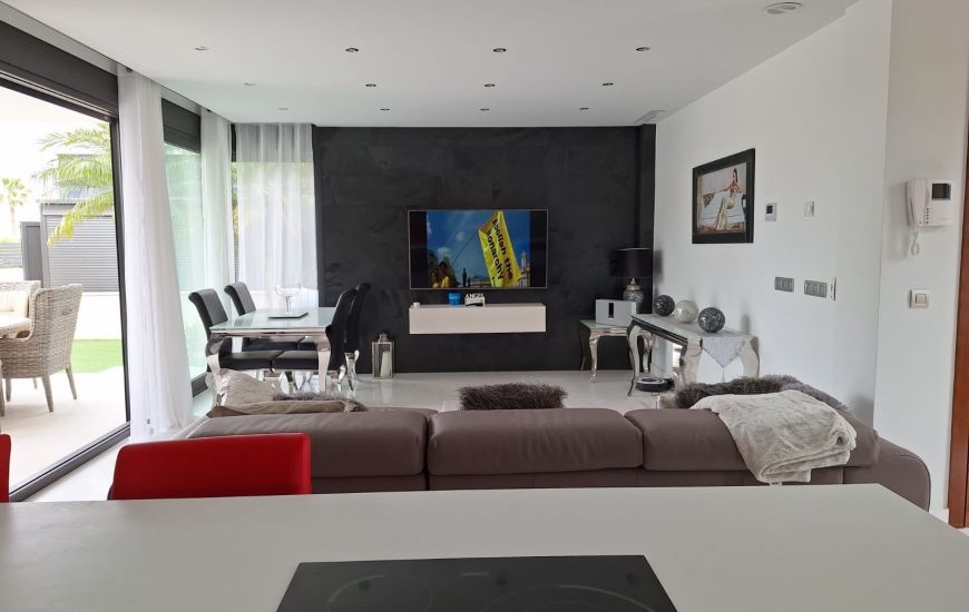 Sale - Villa - Guardamar del Segura