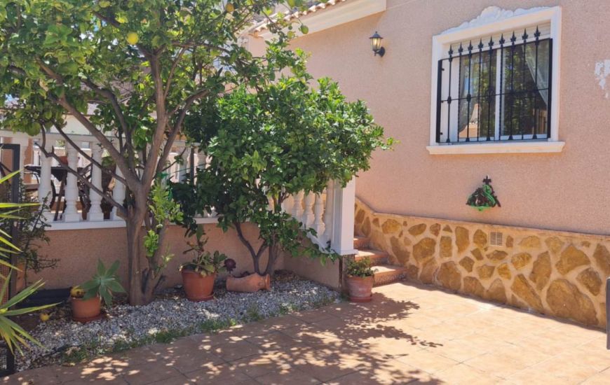 Sale - Rijtjeshuis - Villamartin