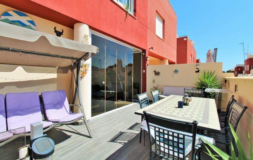 Sale - Rijtjeshuis - Villamartin