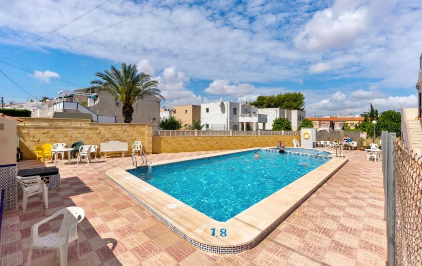 Venta - Ground Floor - Torrevieja