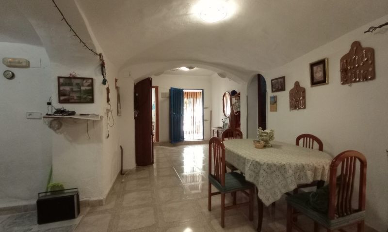 Sale - Villa - Hondón de las Nieves