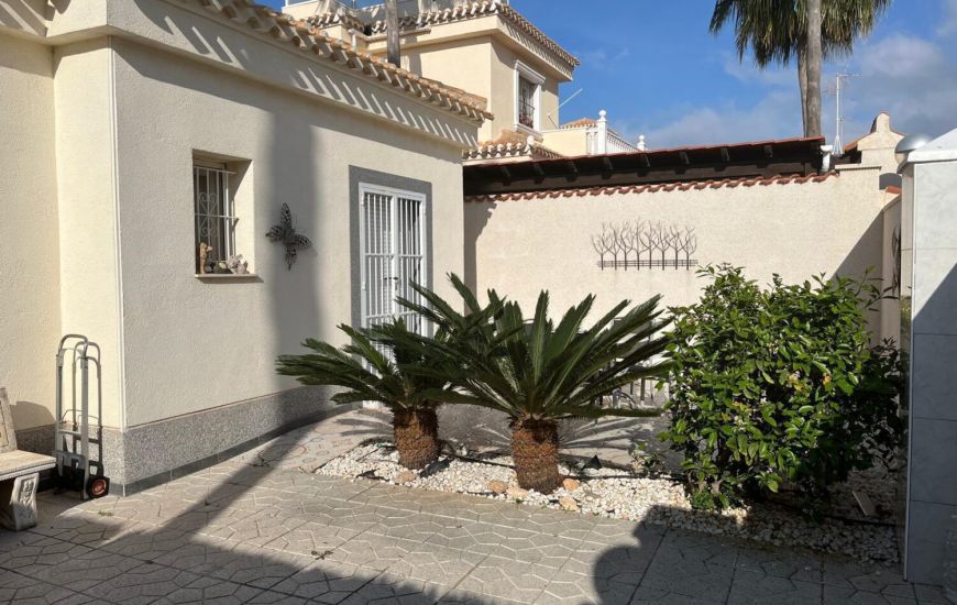 Sale - Villa - Playa Flamenca