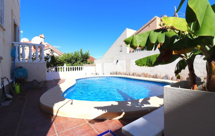 Sale - Villa - Benimar