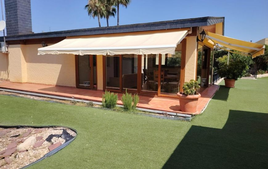 Venta - Villa - Petrer