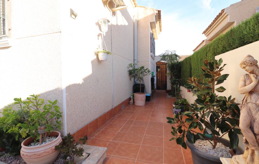 Sale - Villa - Algorfa