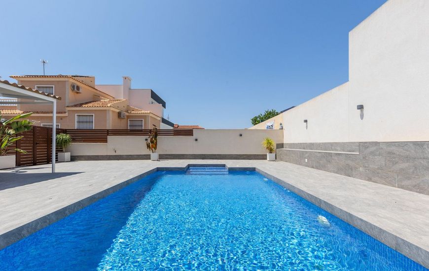Sale - Villa - Torrevieja - 