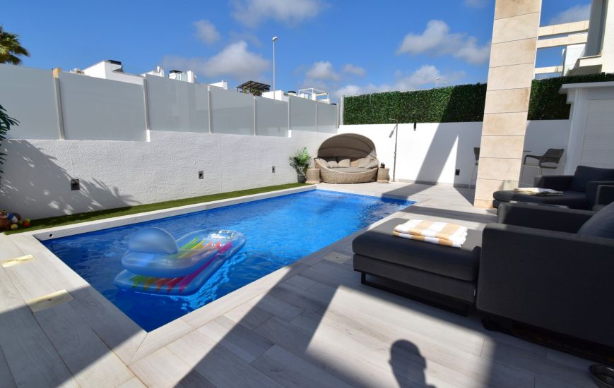Sale - Villa - Orihuela Costa