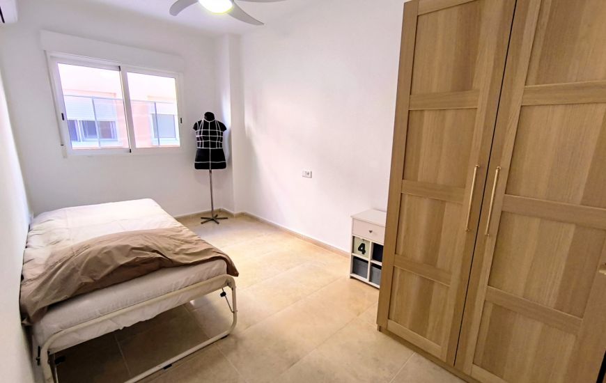 Sale - Rijtjeshuis - Bigastro