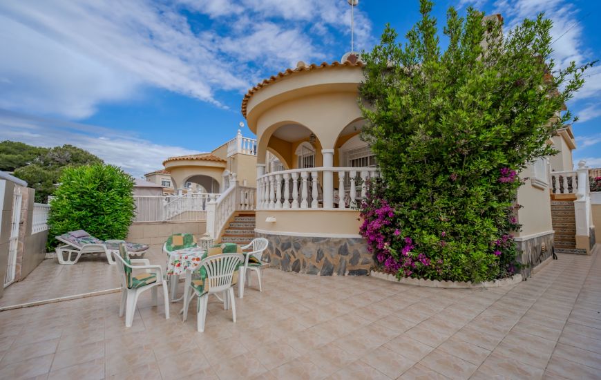 Sale - Half Vrijstaand Huis - Ciudad Quesada