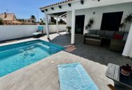 Sale - Apartments - Punta Prima