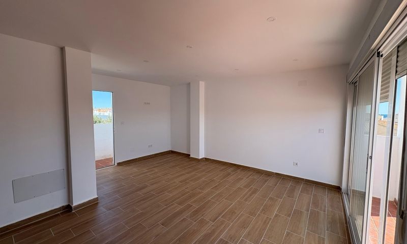Sale - Apartments - Los Altos