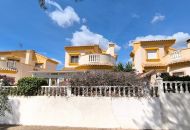 Sale - Villa - El Raso