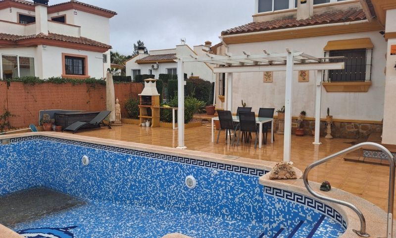 Sale - Villa - Hondón de las Nieves