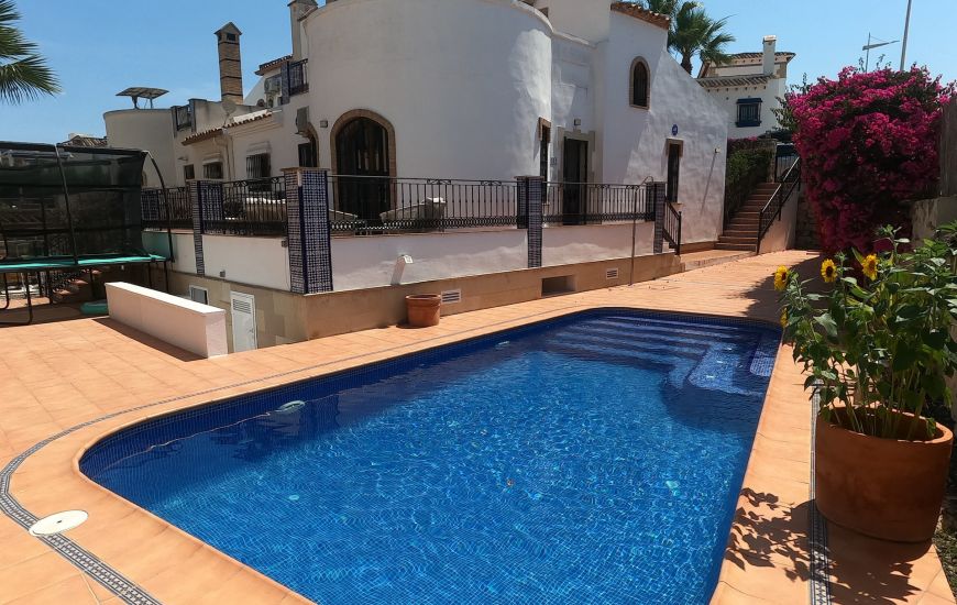 Venta - Villa - Algorfa