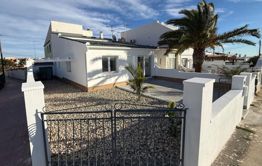 Sale - Semi Detached - Ciudad Quesada