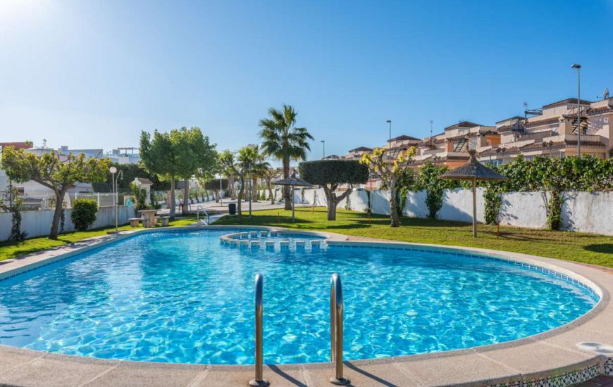 Sale - Villa - Villamartin