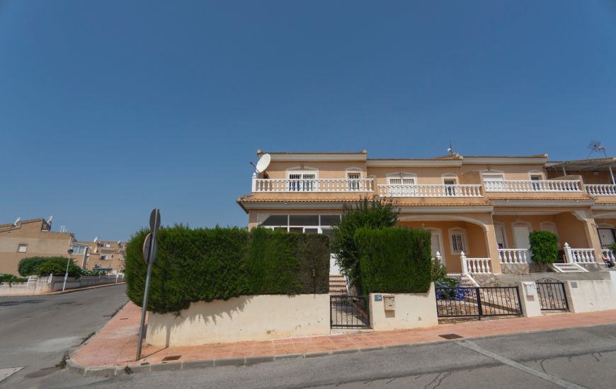 Sale - Half Vrijstaand Huis - Ciudad Quesada