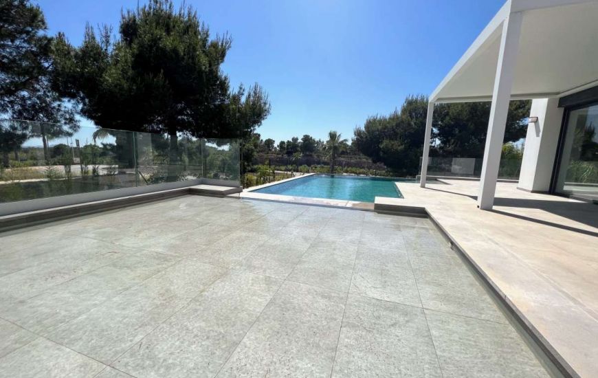 Venta - Villa - Las Colinas - Las Colinas Golf and Country Club