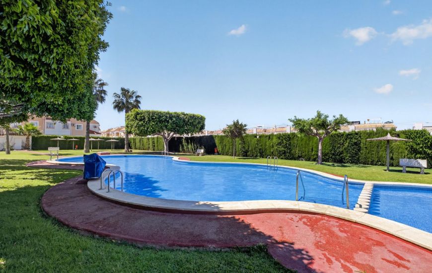 Venta - Ground Floor - Torrevieja