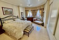 Sale - Villa - Benferri