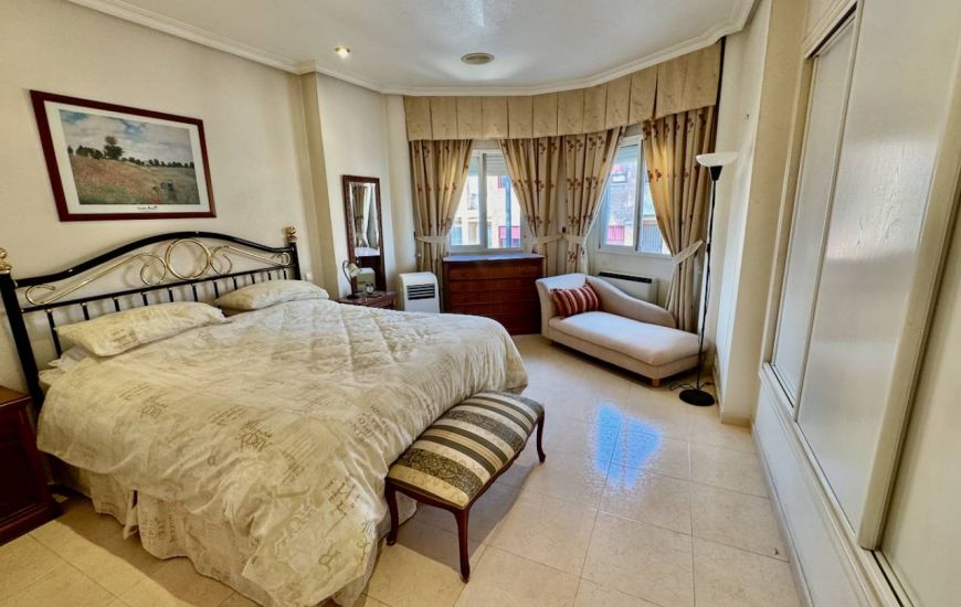 Sale - Villa - Benferri