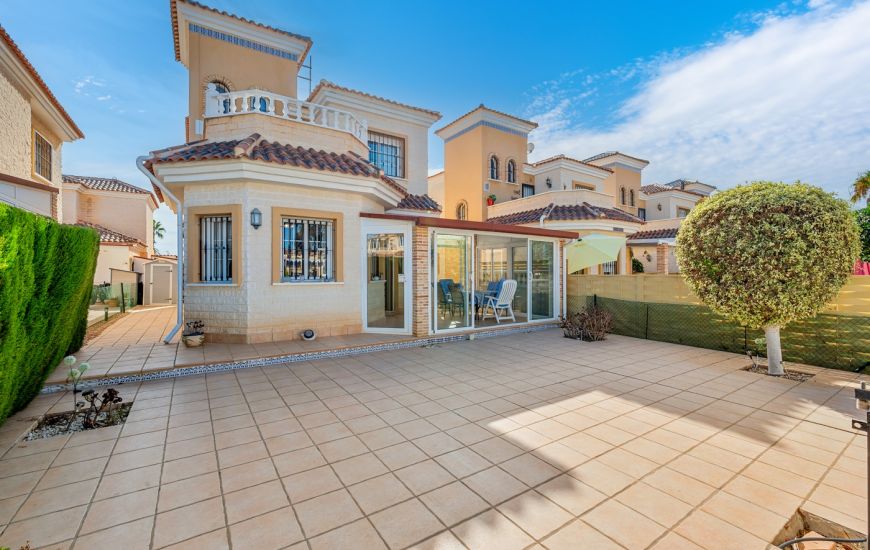 Venta - Villa - Guardamar del Segura