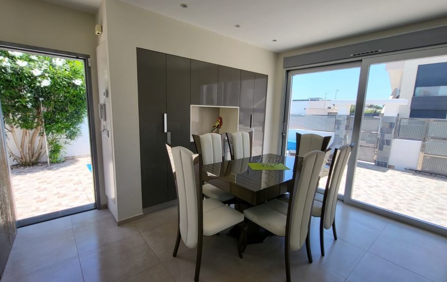 Sale - Villa - Ciudad Quesada