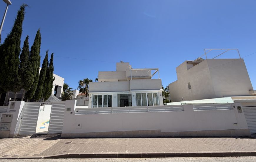 Venta - Villa - Mil Palmerales - Mil Palmeras