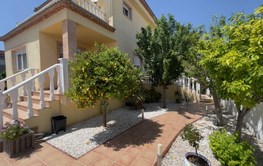 Sale - Villa - Benijófar - 