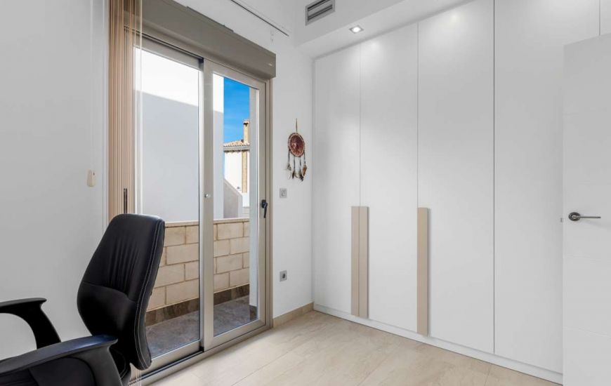 Sale - Villa - Villamartin