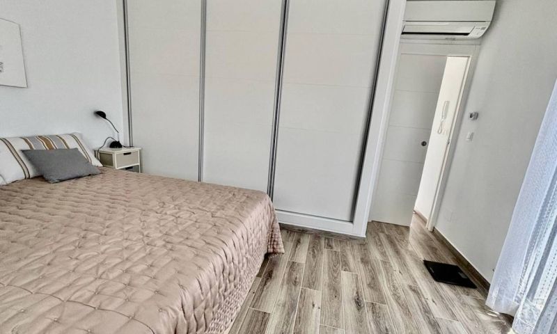 Sale - Apartments - Punta Prima