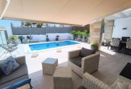 Sale - Villa - Algorfa