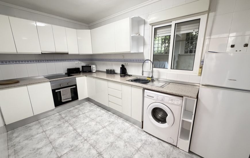 Sale - Villa - Villamartin