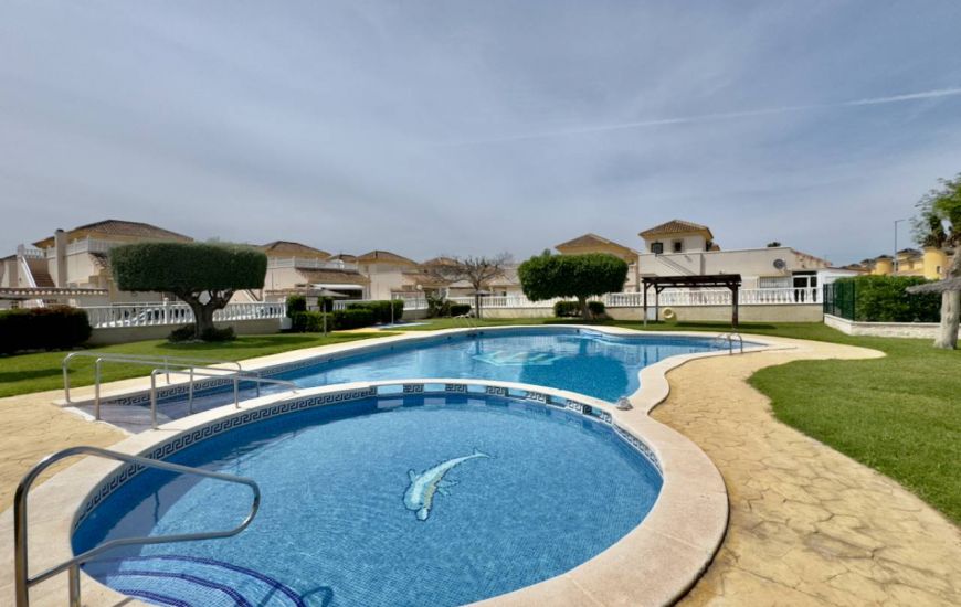 Sale - Villa - Algorfa