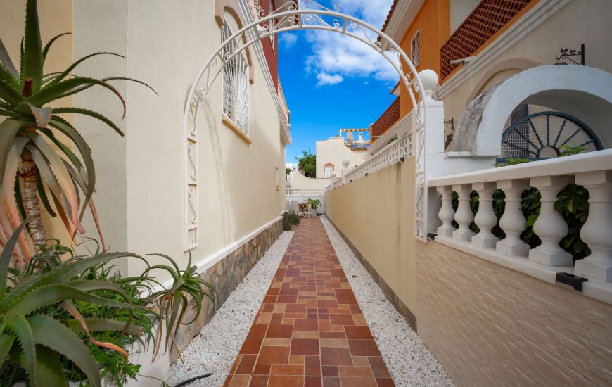 Sale - Semi Detached - Ciudad Quesada