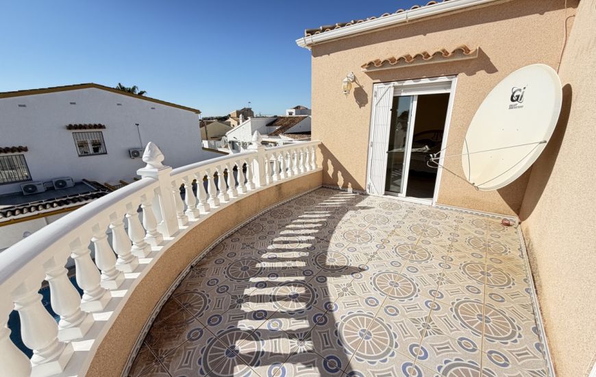 Sale - Villa - Villamartin