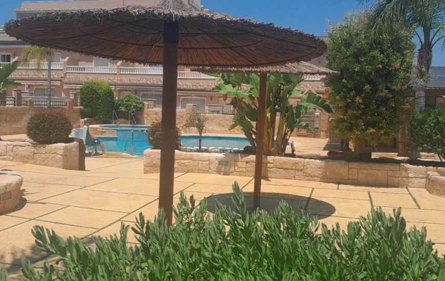 Sale - Rijtjeshuis - Villamartin